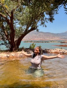 Régine May lors d’une retraite dansée au Maroc